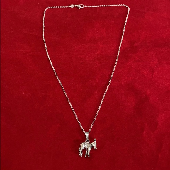 Donkey Necklace - Picture 4 of 8